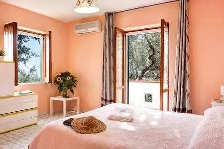 Gocce - Casa Maradona